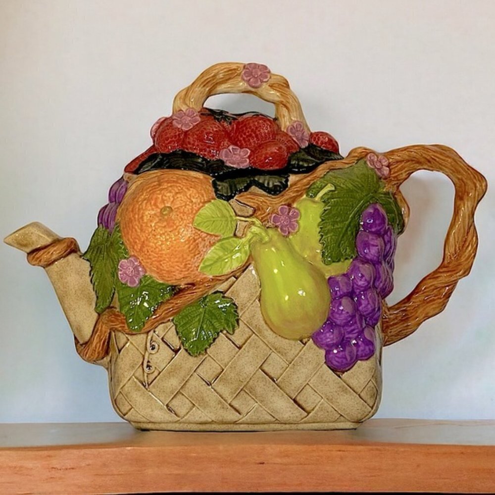 Vintage Large Hand Crafted Teapot Fruit Lattice Basket Artisanal Ceramic 1994 - Picture 15 of 15